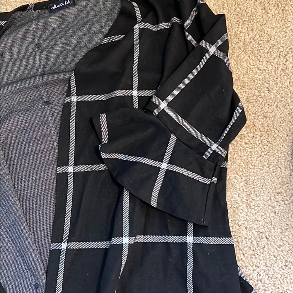 Cardigans - Picture 2 of 3